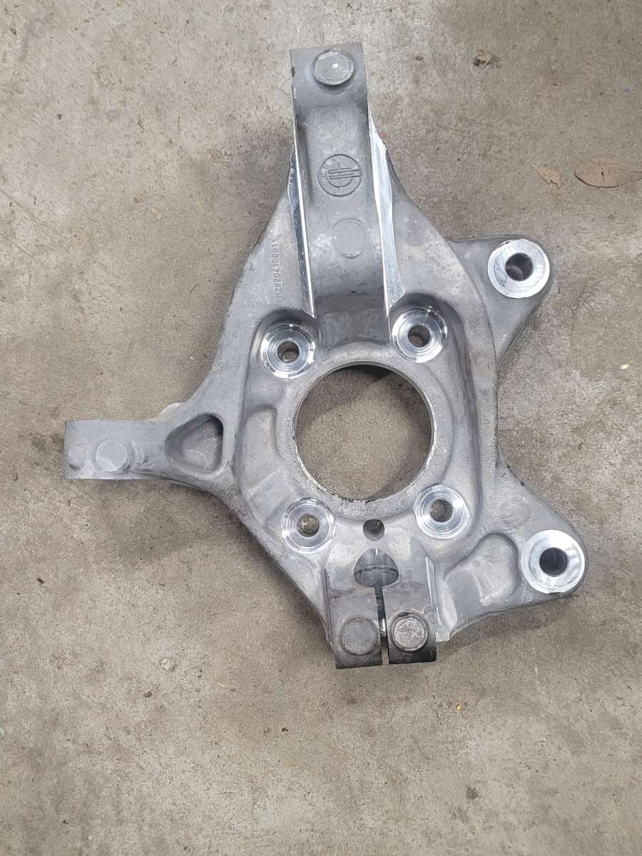 2023 Fisker Ocean Front Left LH Spindle Knuckle W/ Lower Control Arm & Strut