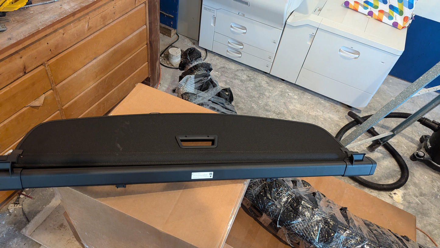 2023 Fisker Ocean One Retractable Rear Cargo Panel  FM26940360001B